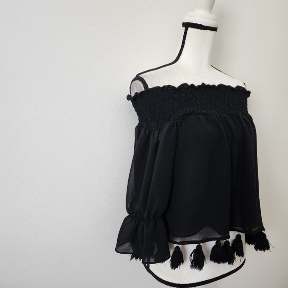Misa Fontane blouse Off-the-Shoulder 3/4-Sleeve Tassel-Trim Top, Onyx Size Small - Picture 4 of 16
